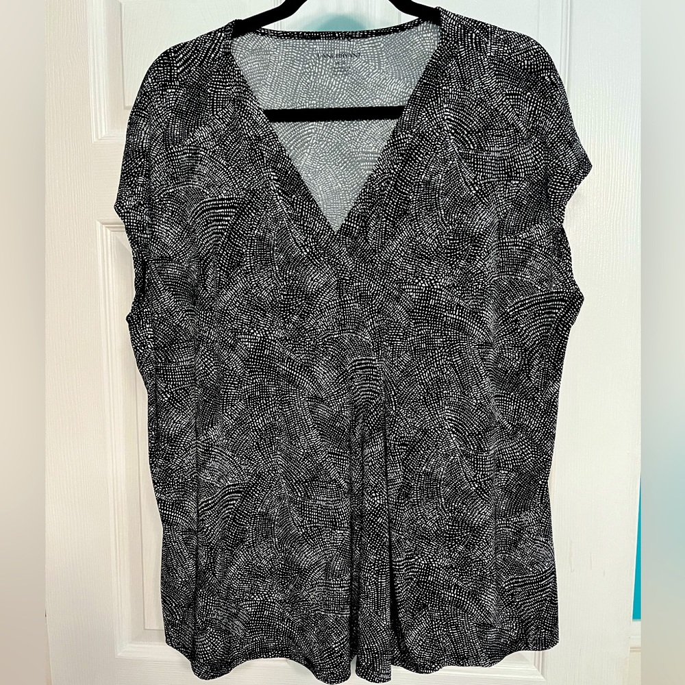 Black and white dress shirt